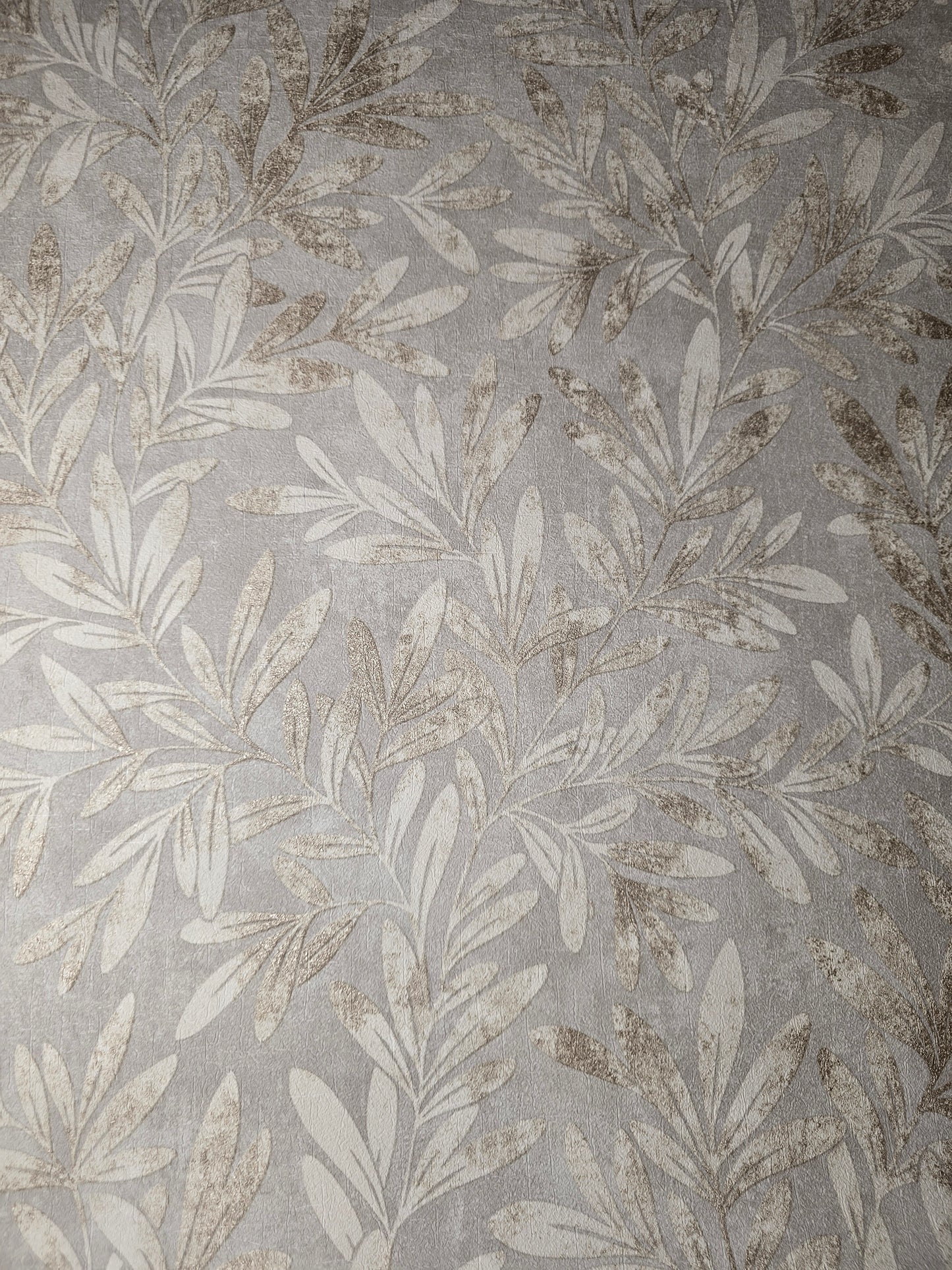 Willow Trail Neutral Textured Leaf Wallpaper – 204802