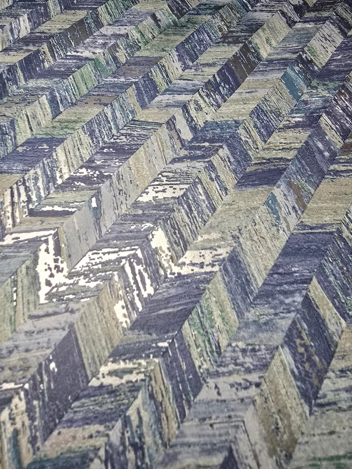 Saram Texture Navy Metallic Chevron Wallpaper (91291)