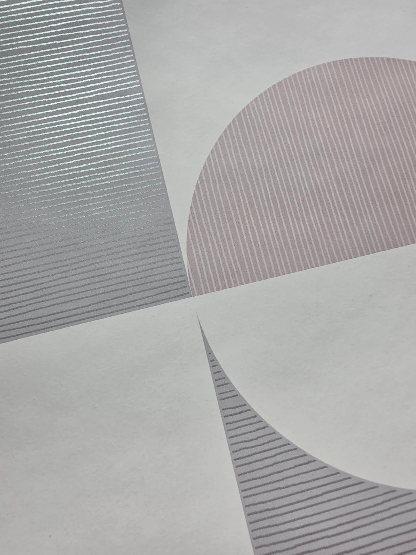 Marino Geometric Neutral Wallpaper – Grey & Blush Modern Feature Wall (FD42386)