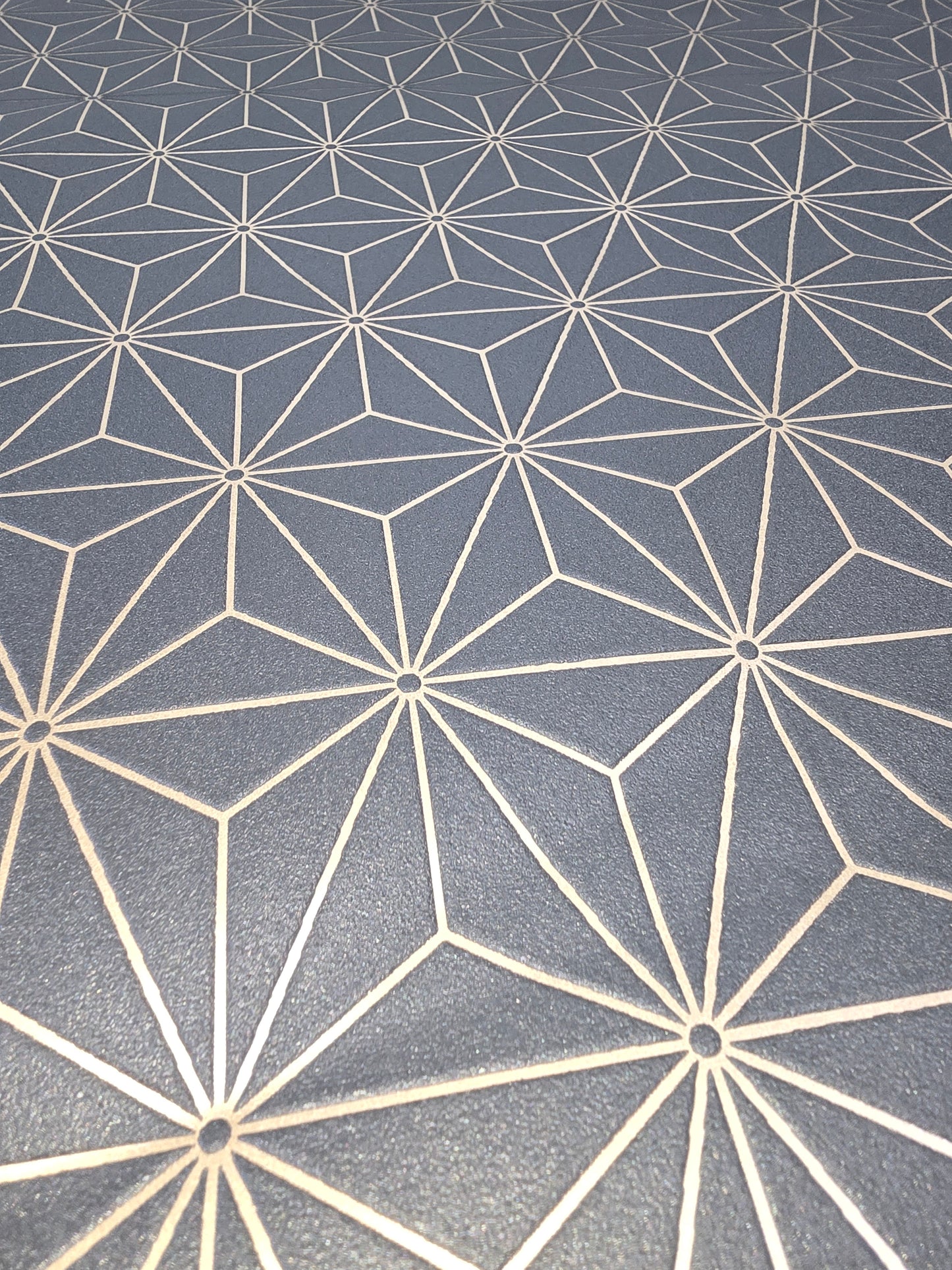 Geometric Wallpaper black and gold