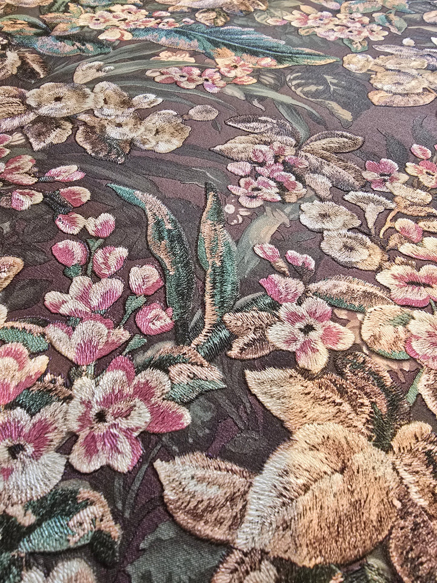 Floral Botanical Plum & Green Wallpaper (BA220024)