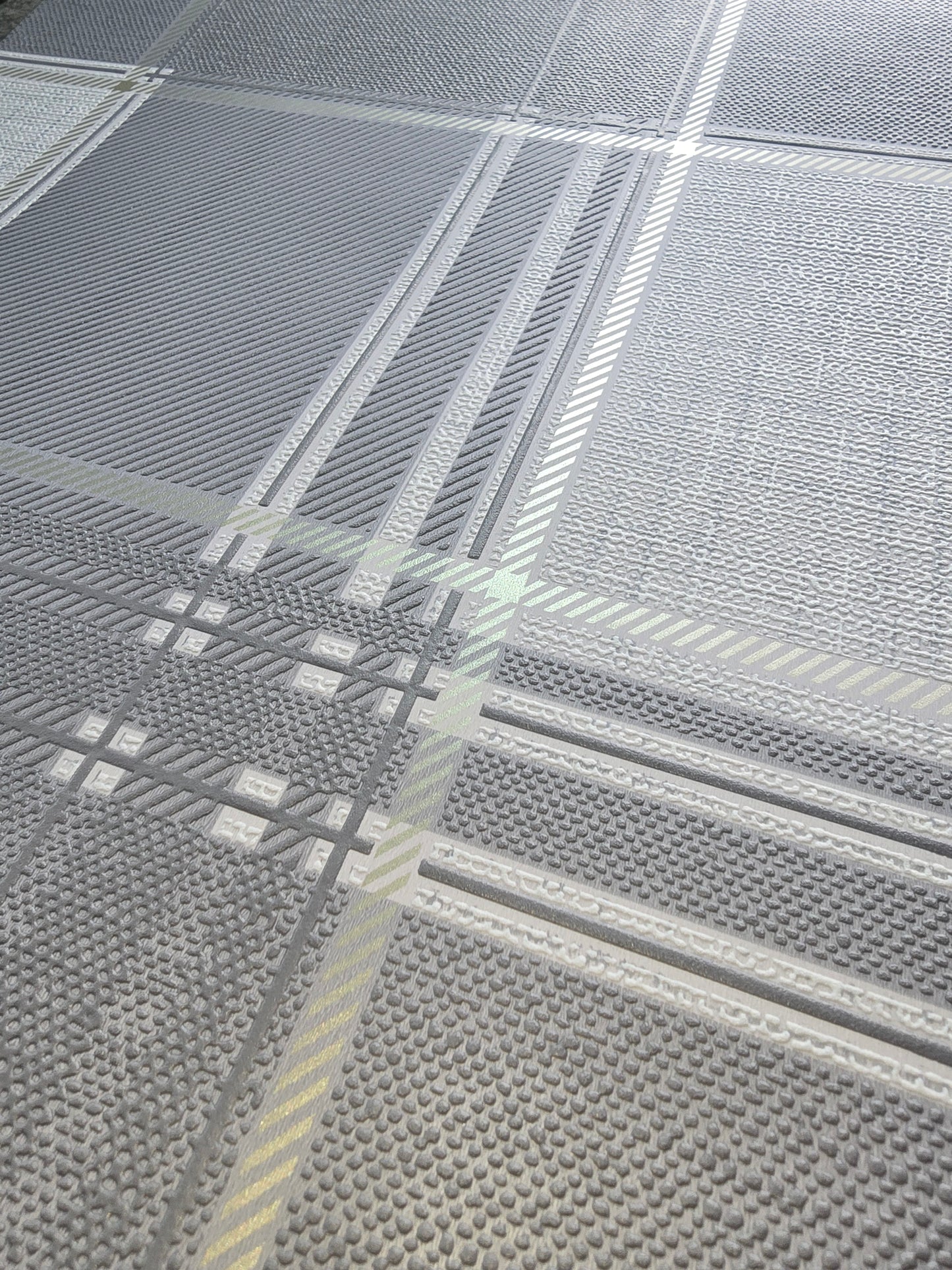 Larson Check Charcoal & Gold Wallpaper – FD42816