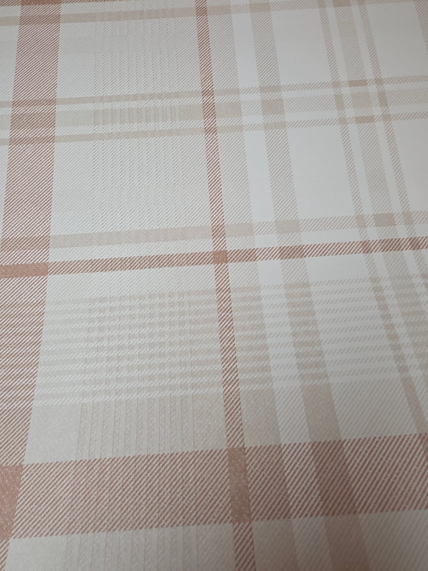 Warm Country Tartan Check Wallpaper – Rustic Farmhouse Style (14182)