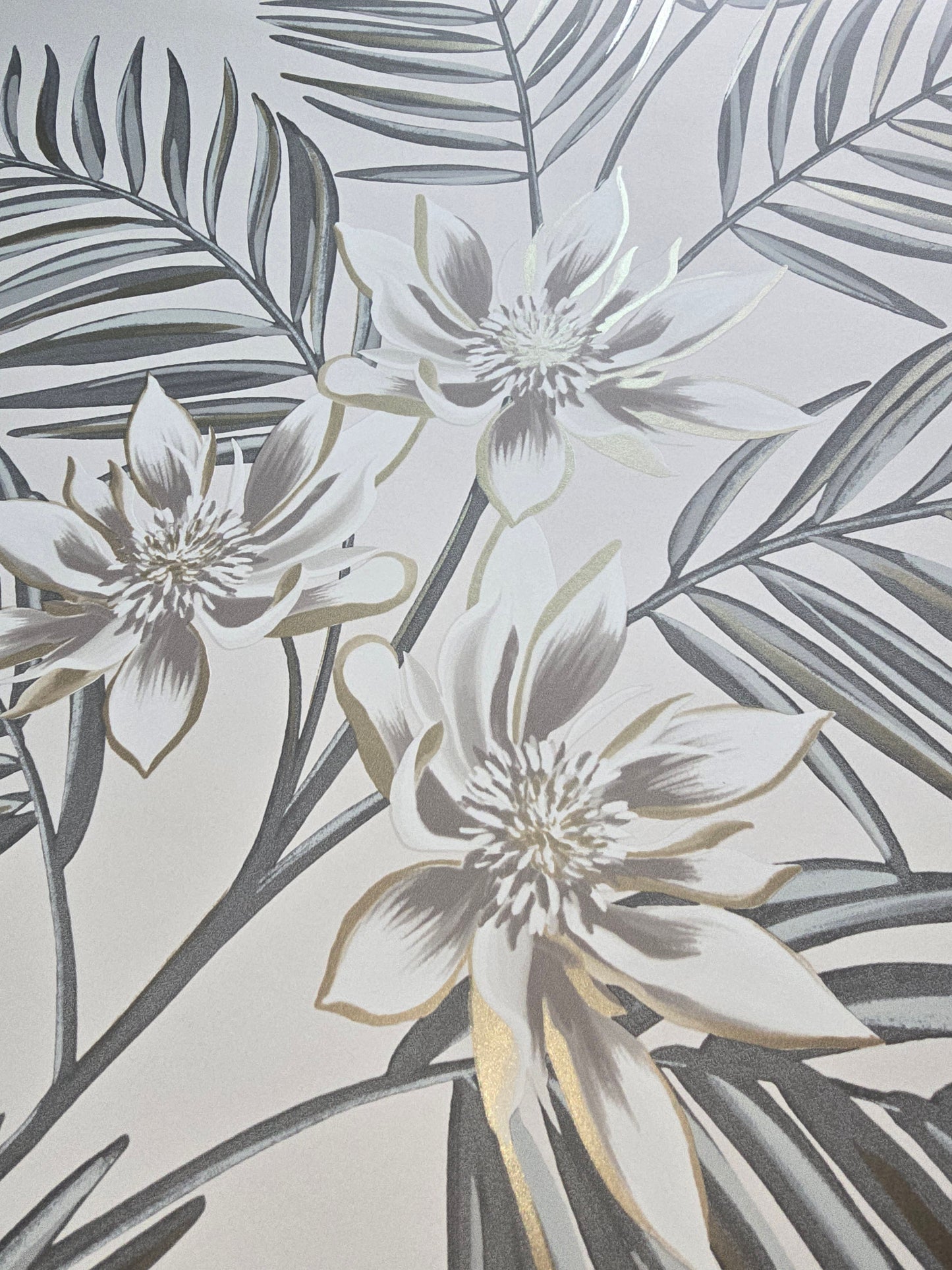 Bali Tropical Floral Leaf Wallpaper – FD43277 🌿✨