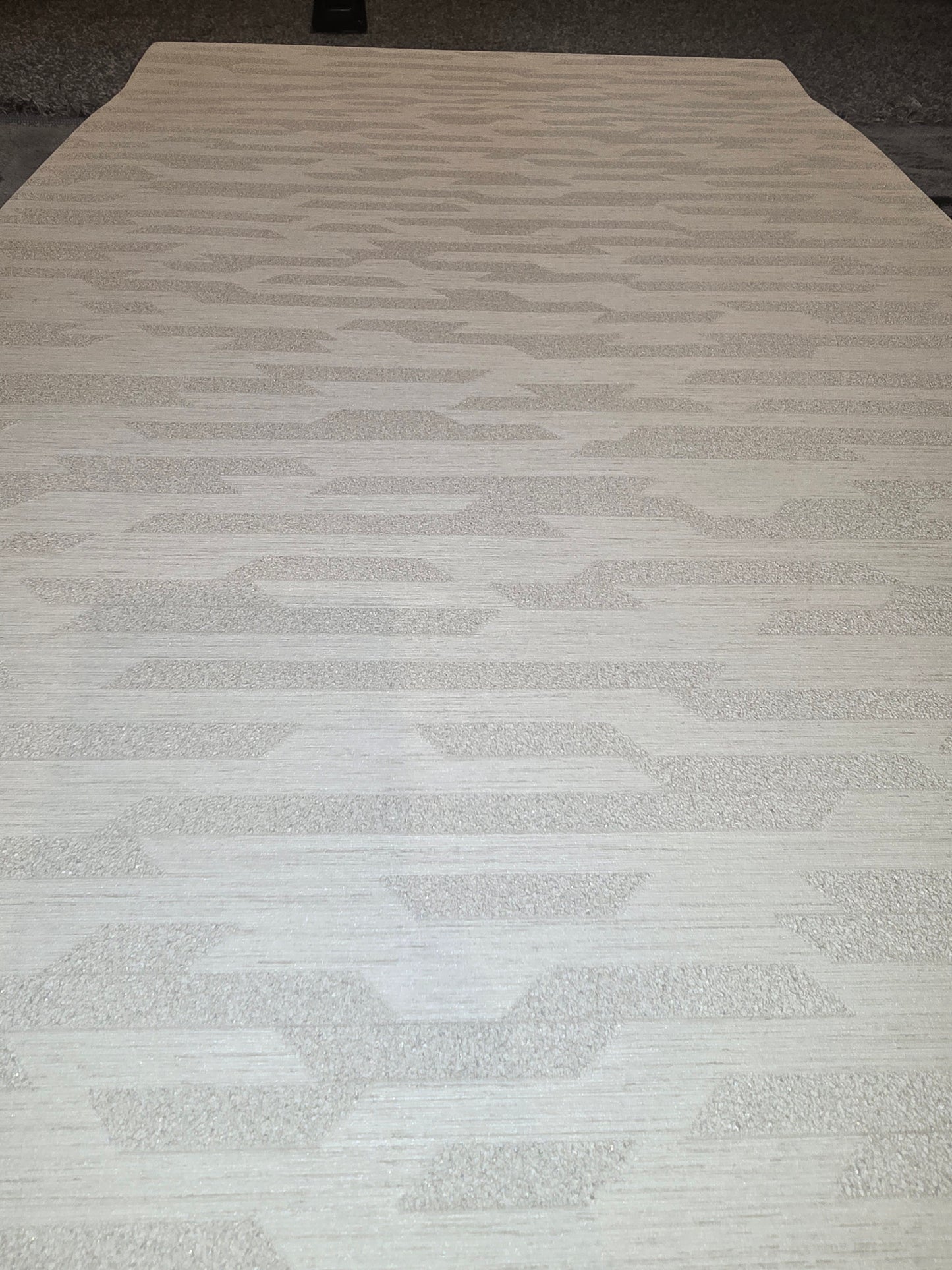 Modern Textured Geometric Wallpaper – Neutral Cream