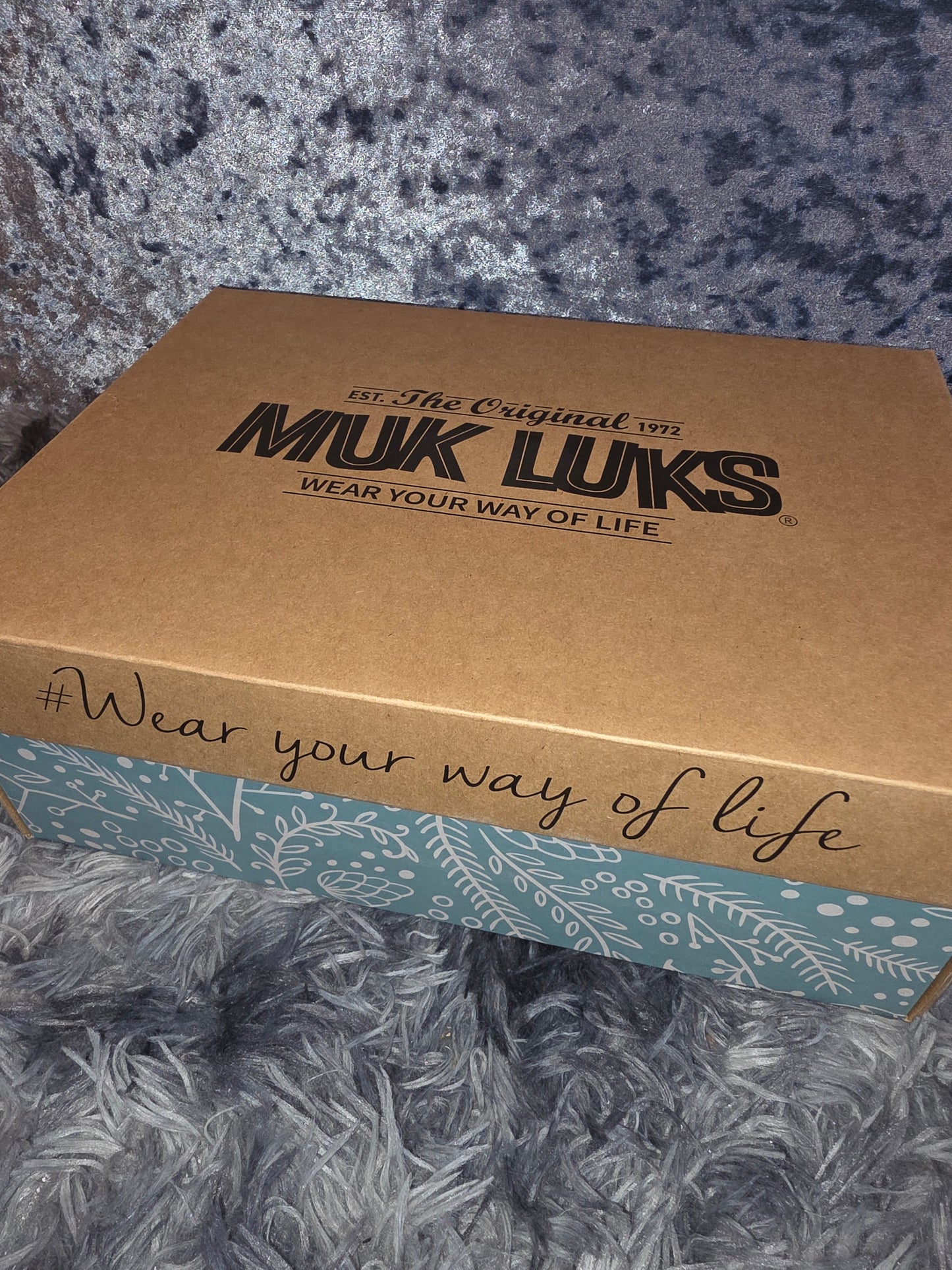 Genuine MUK LUKS women’s slippers normally around £24 retail. Warm Fleece Lined Winter Bargain