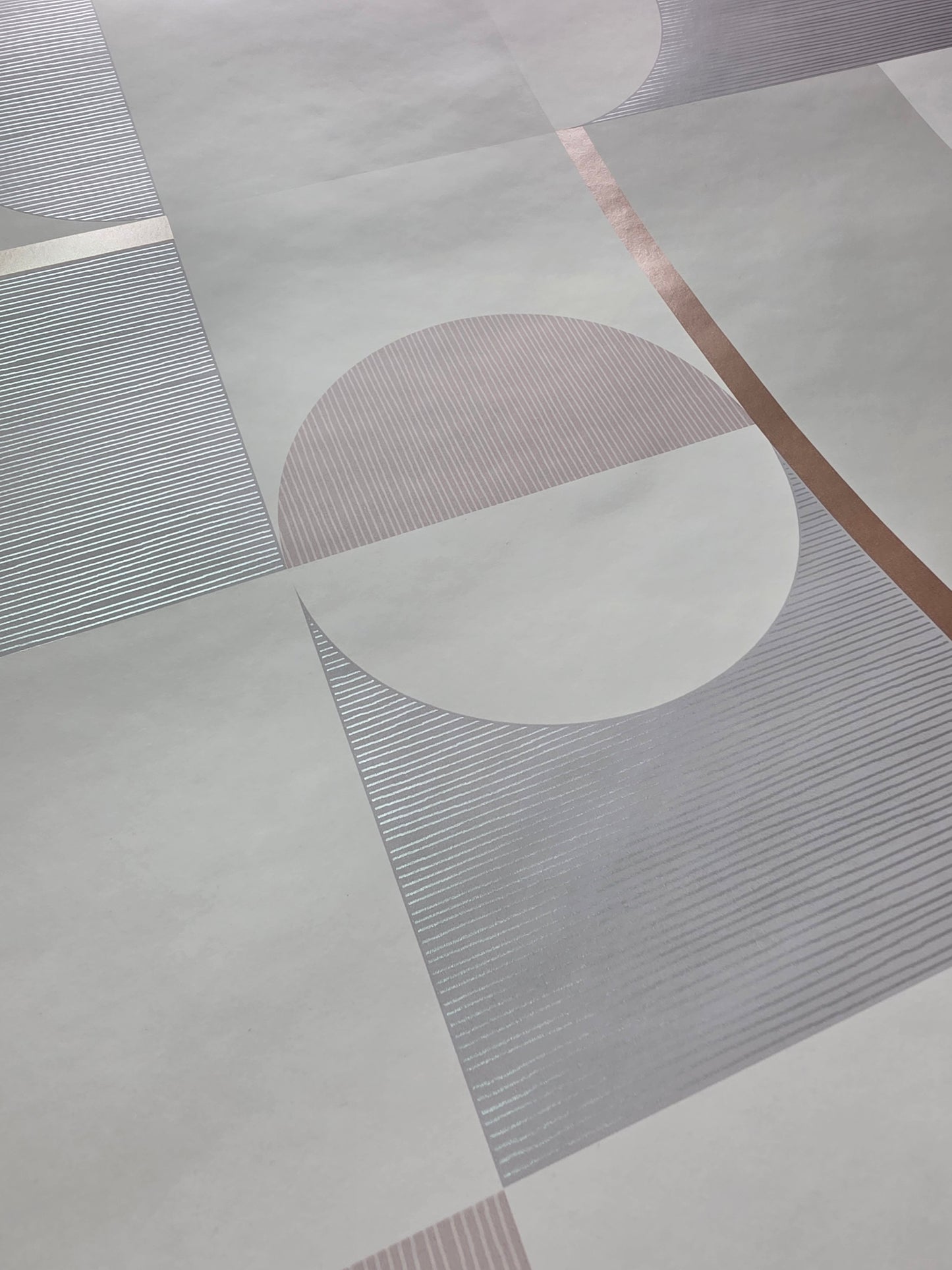 Marino Geometric Neutral Wallpaper – Grey & Blush Modern Feature Wall (FD42386)
