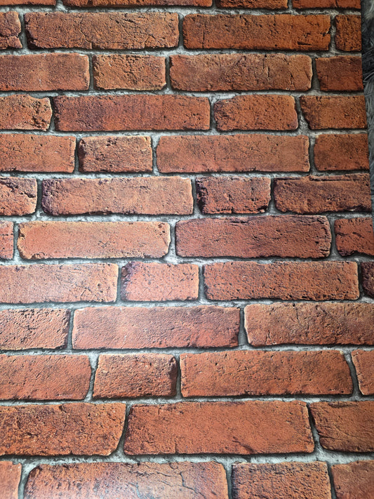 Slightly Imperfect Red Brick Effect Wallpaper – Rustic Exposed Brick Industrial Feature Wall