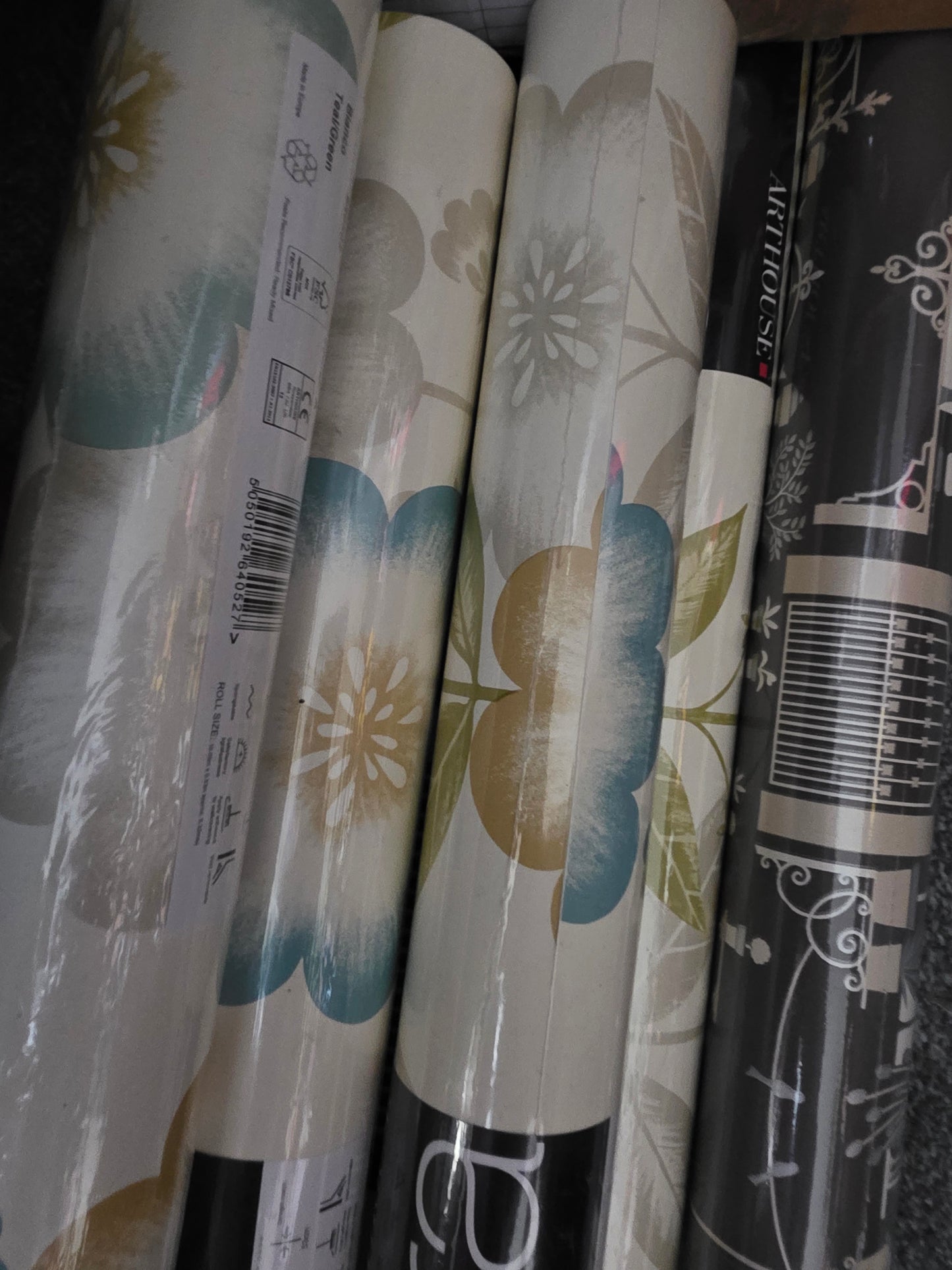 Wallpaper bundles Live Sale Item only