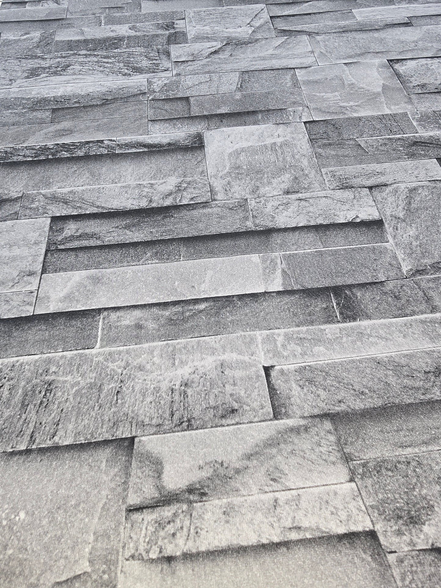 Thorn Slate Charcoal Wallpaper