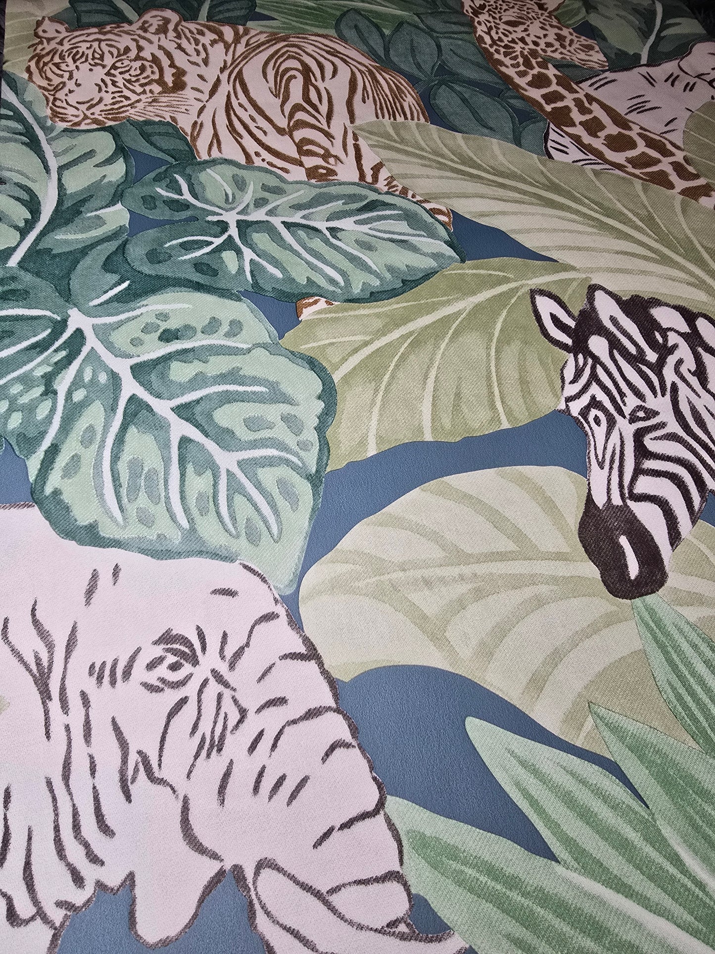 Safari Jungle Animal Wallpaper – Zebra Giraffe Elephant Feature Wall (GV24281)