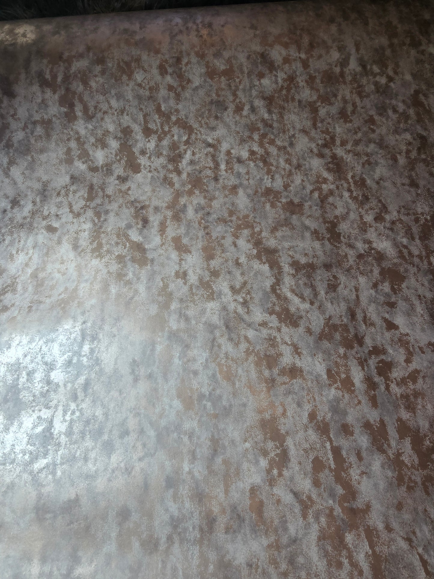 Velvetine Luxury Textured Wallpaper – pale gold / Taupe (FD42475)