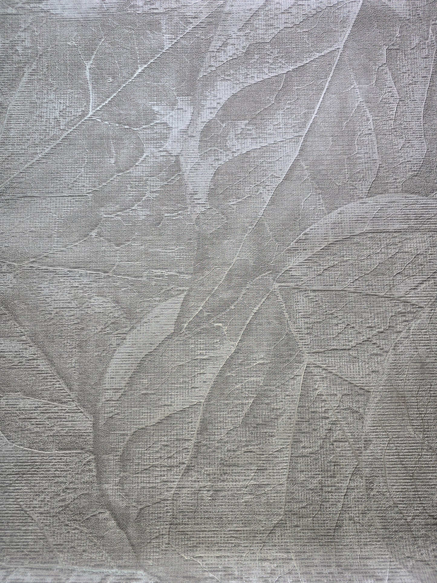 Luxury Vinyl Silver Leaf Textured Wallpaper – M95663