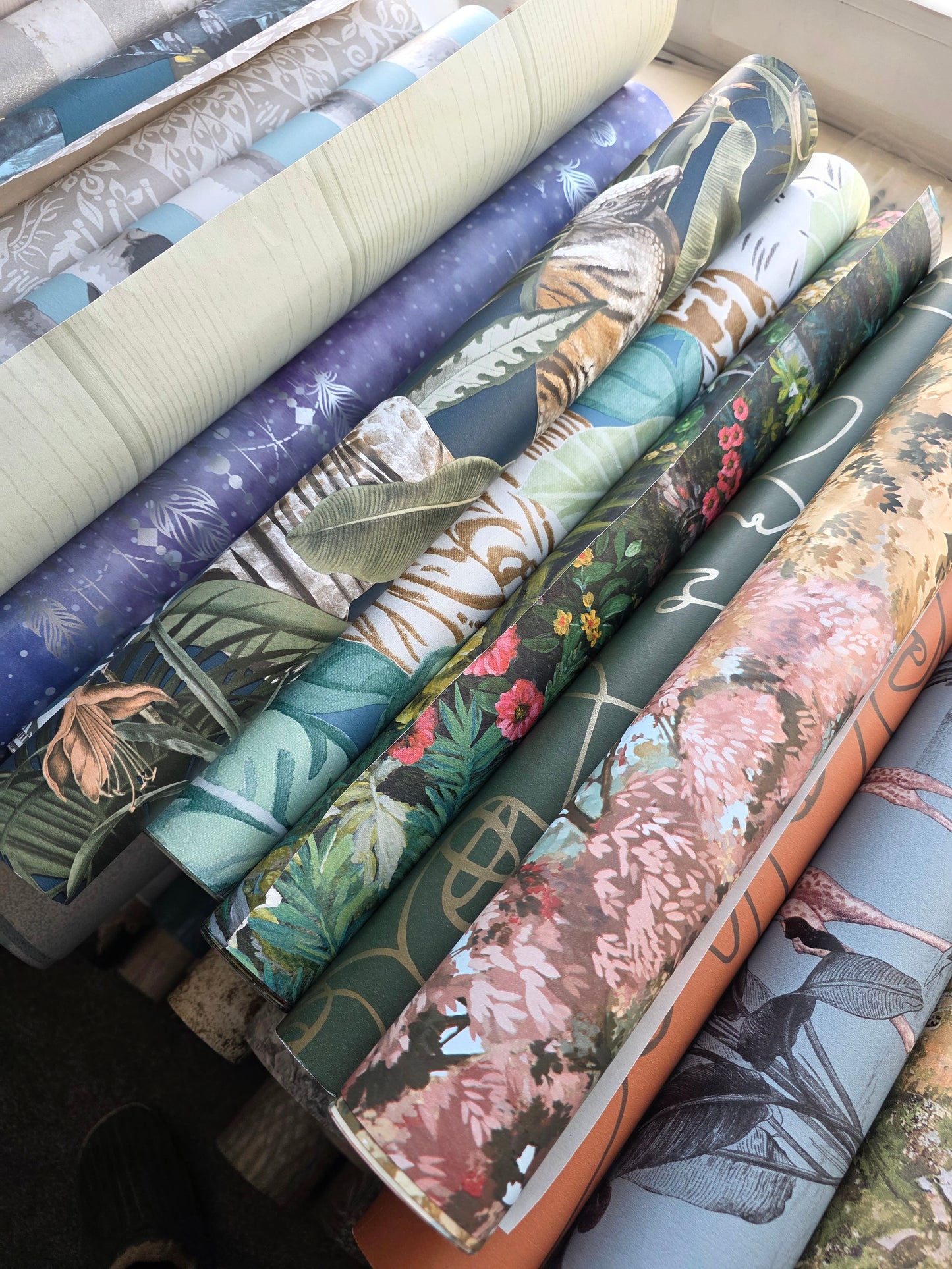 Wallpaper bundles Live Sale Item only